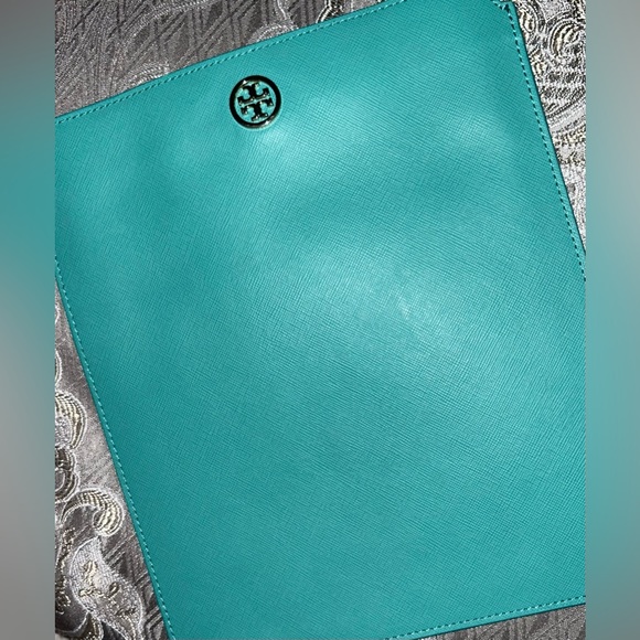 Tory Burch Sleeve New ipad / tablet NWOT - Picture 3 of 12